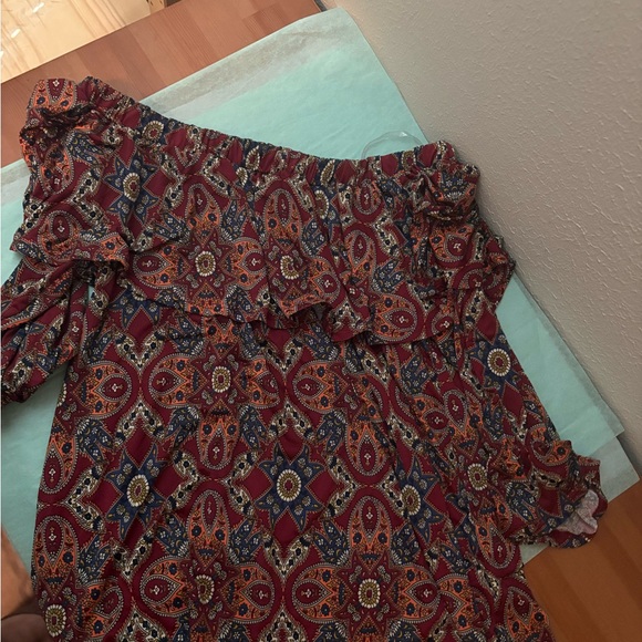 Bohemian Off-Shoulder Ruffle Top - Picture 1 of 4